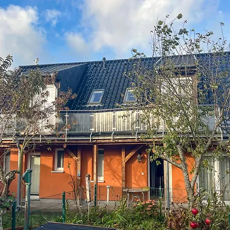 شقة Kroeslin Apartments