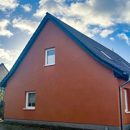 شقة Kroeslin Apartments