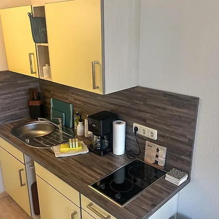 شقة Kroeslin Apartments