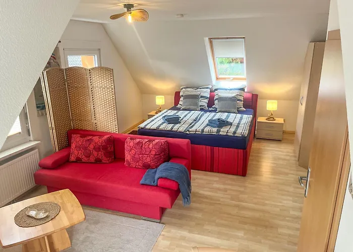 Kroeslin Apartments *