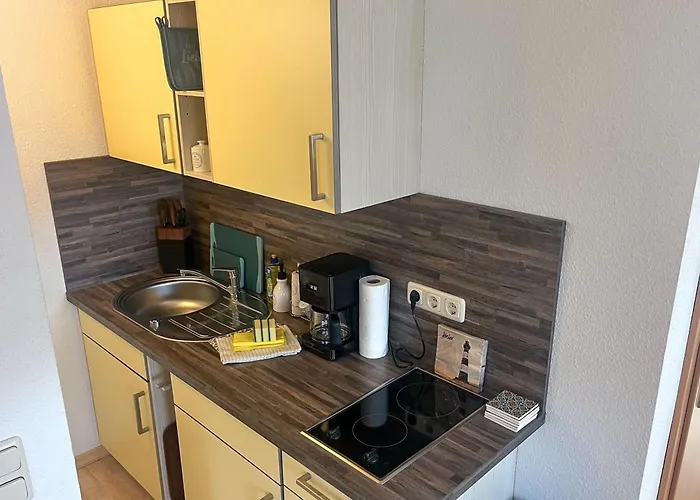 Апартаменты Kroeslin Apartments